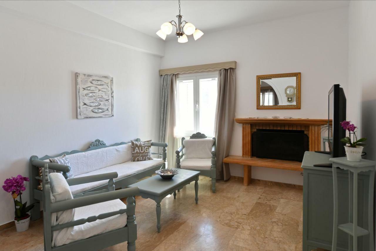 Cozy House In Naousa Buitenkant foto